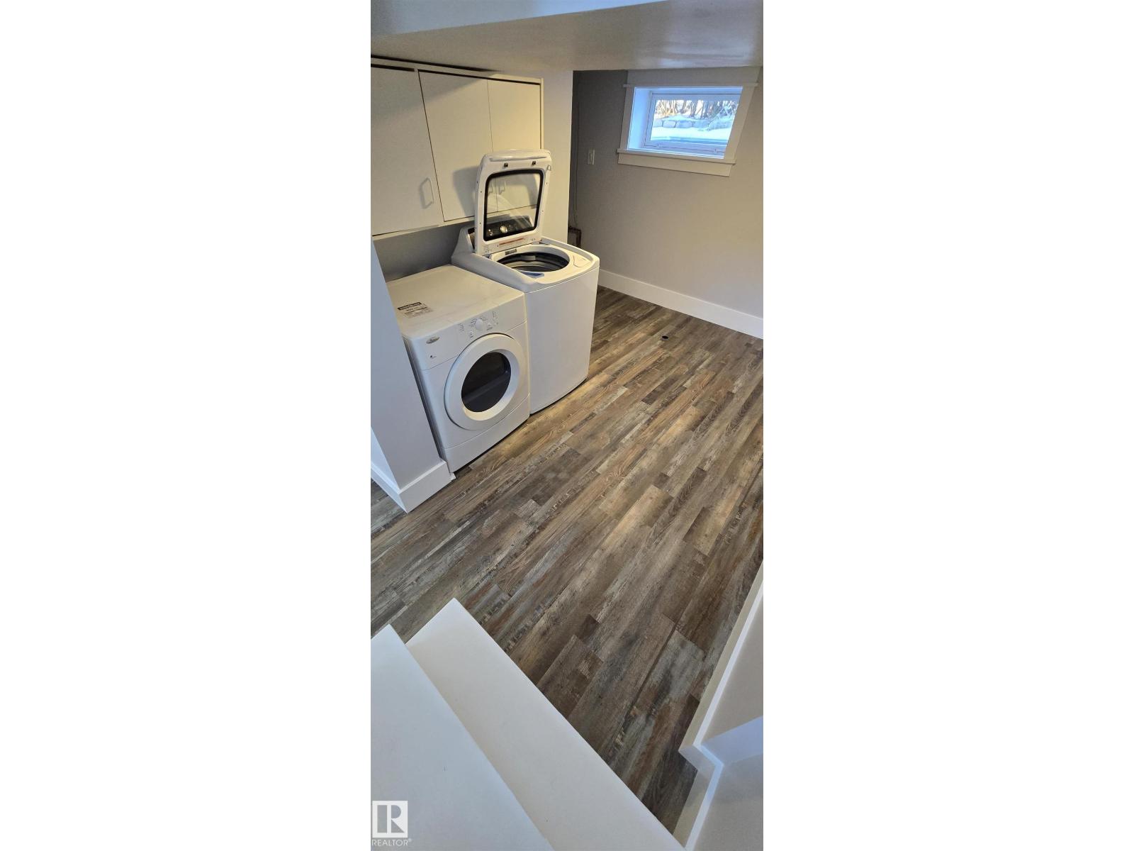 5023 53 ST - 7