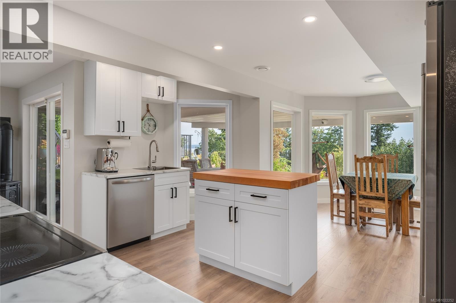 10091 View St, Chemainus