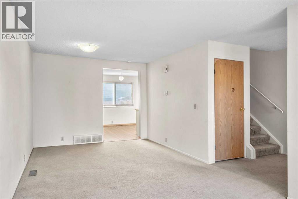 Single Family House for Sale in  Castlebrook Way NE Castleridge Calgary 