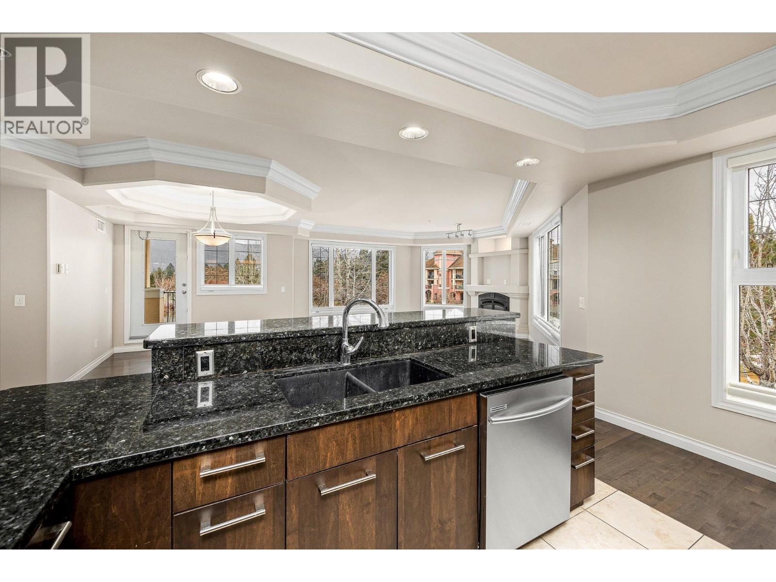 2211 3178 Via Centrale Drive, Kelowna