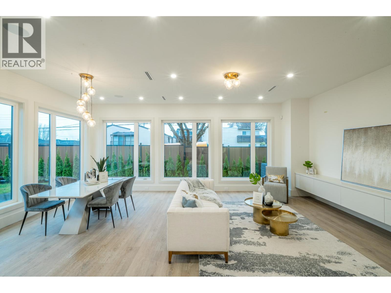 6708 WINCH STREET, Burnaby