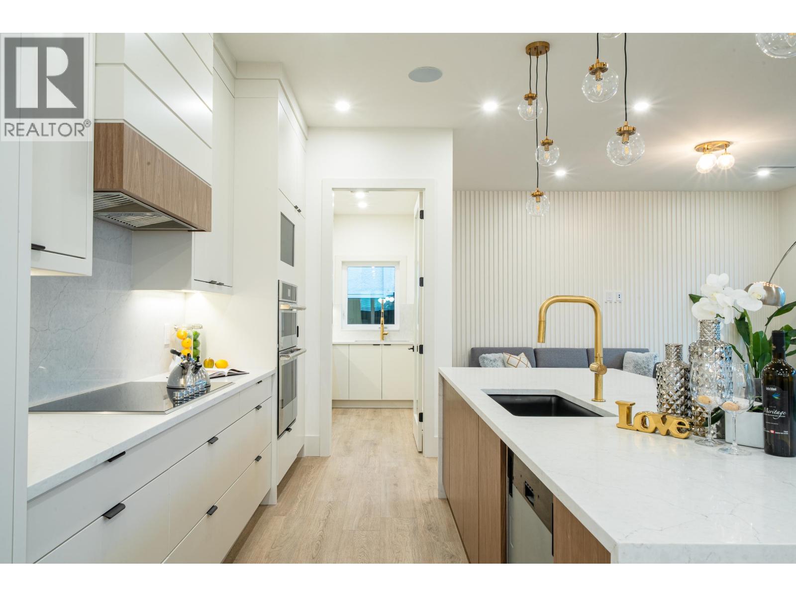 6708 WINCH STREET, Burnaby