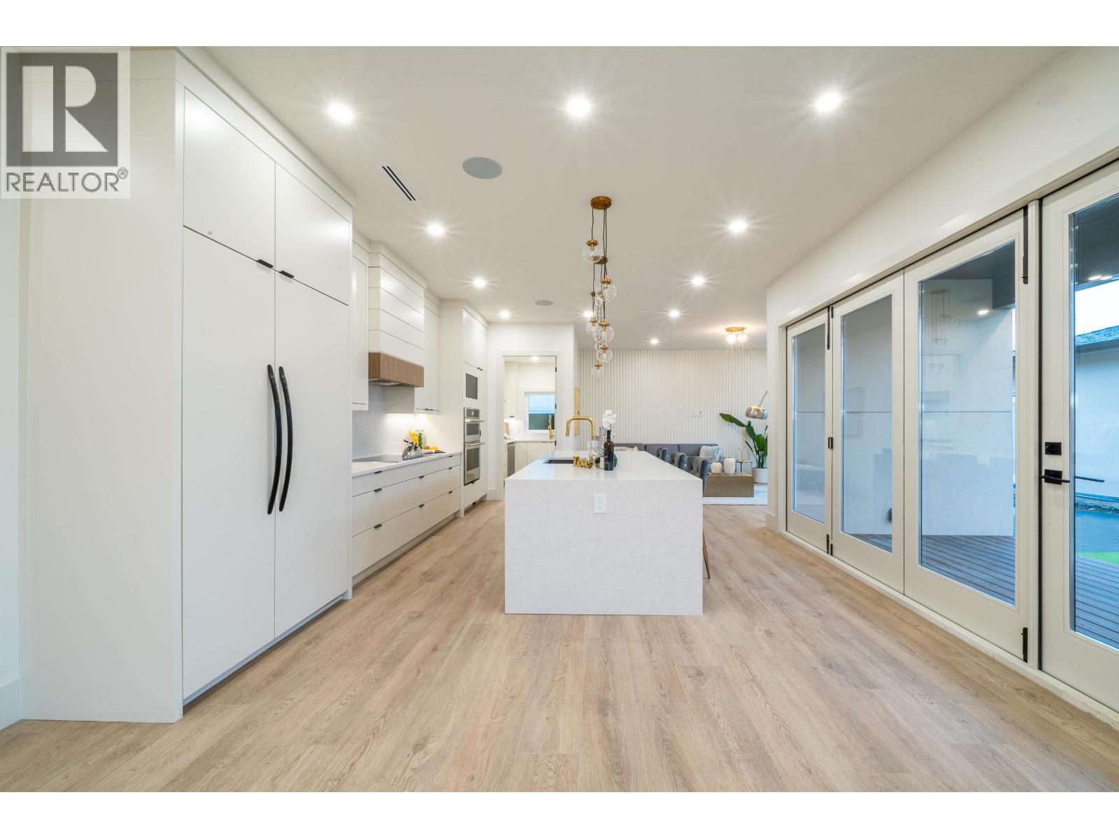 6708 WINCH STREET, Burnaby