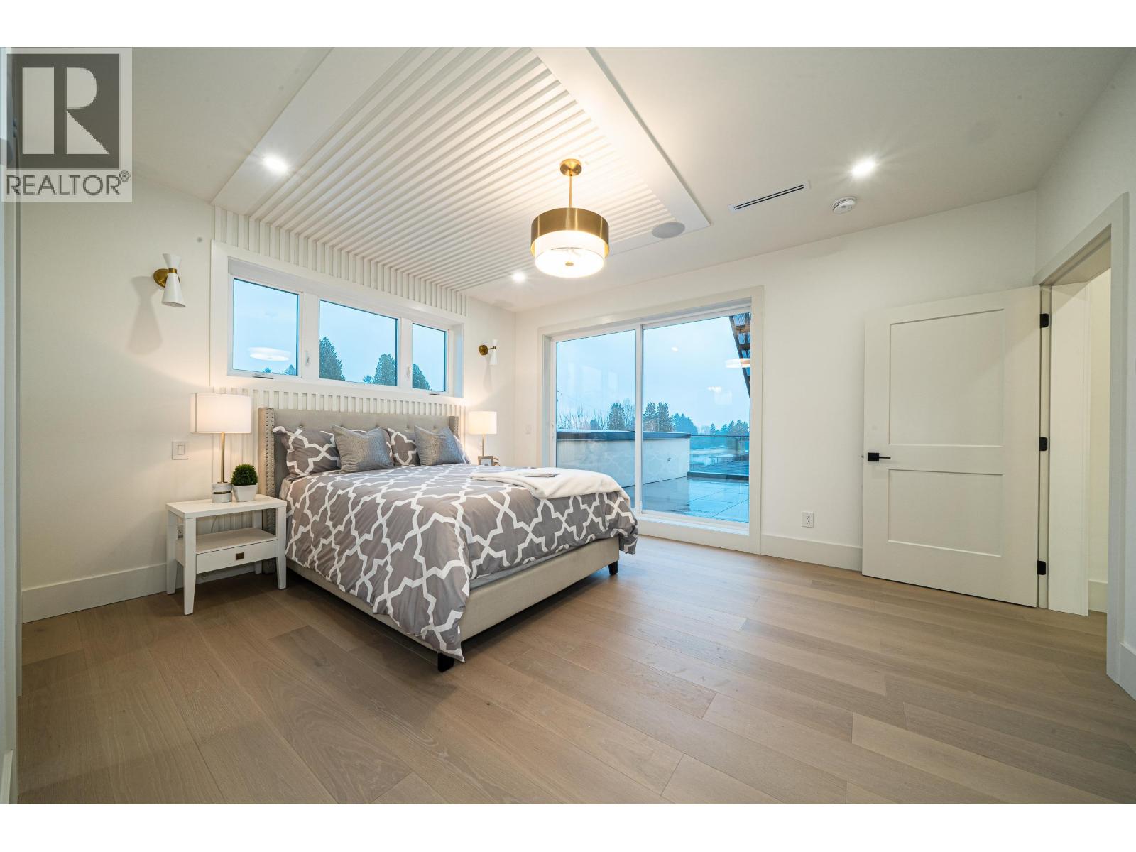 6708 WINCH STREET, Burnaby