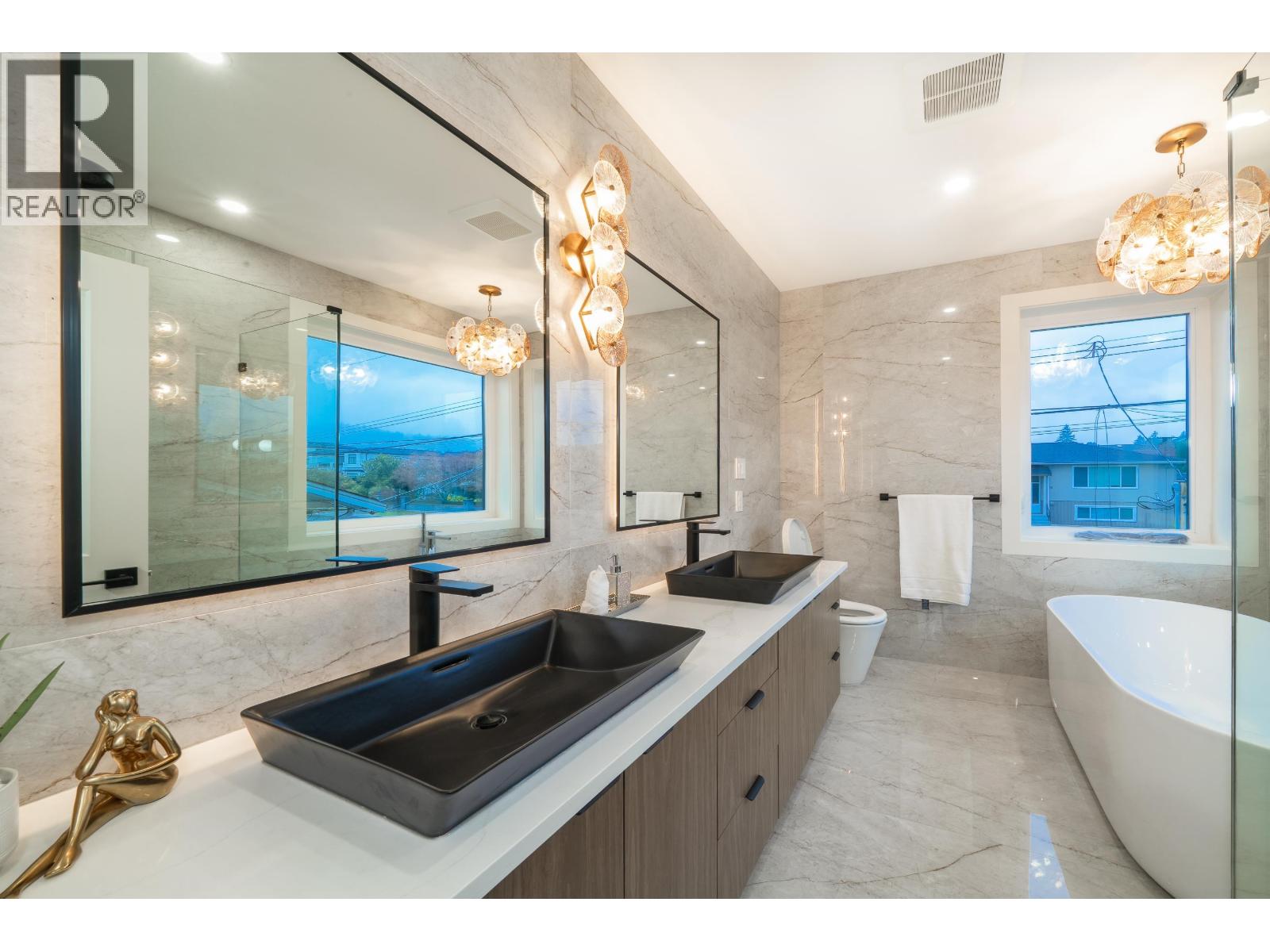 6708 WINCH STREET, Burnaby