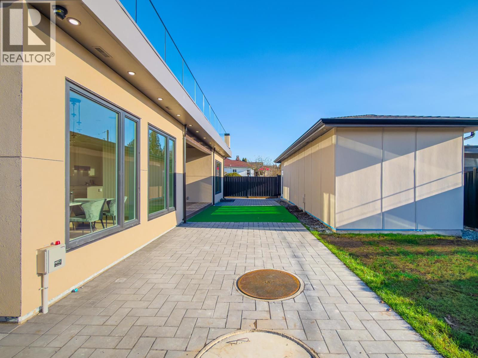 6708 WINCH STREET, Burnaby