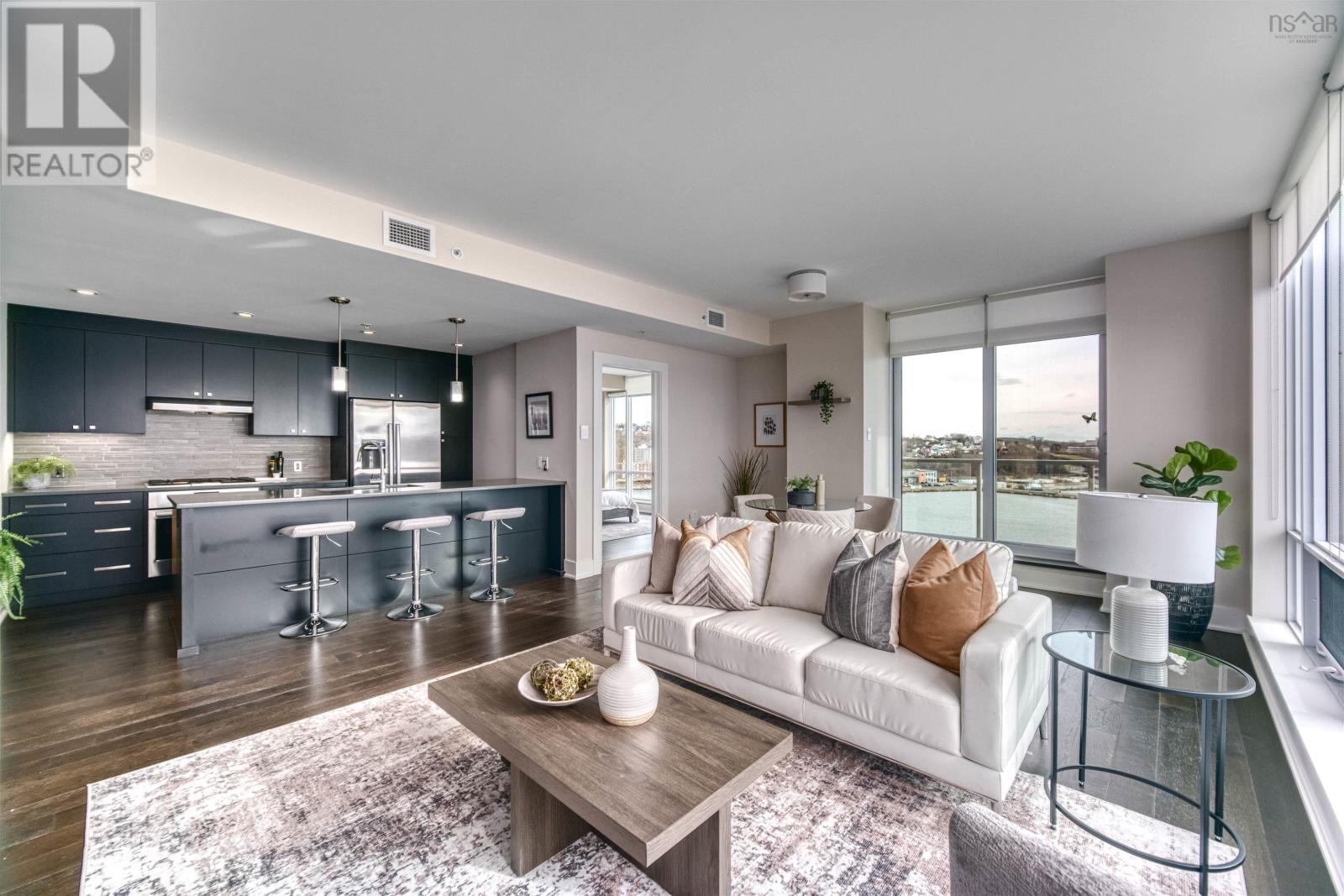 Property 15 of 49 of 1003 67 Kings Wharf Place