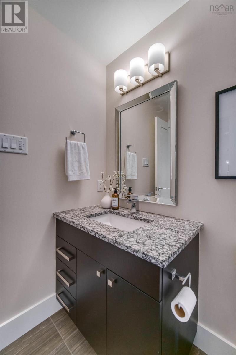 Property 35 of 49 of 1003 67 Kings Wharf Place