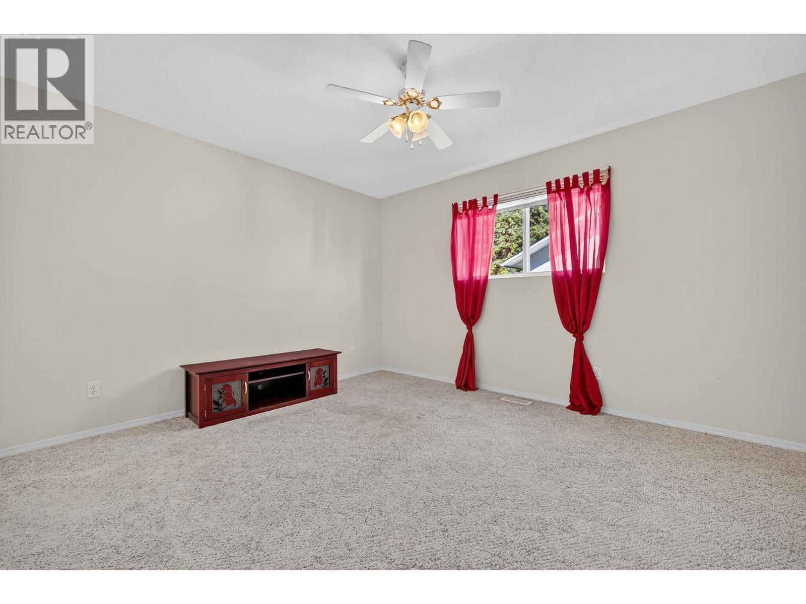  5220 Sutherland Road, Peachland