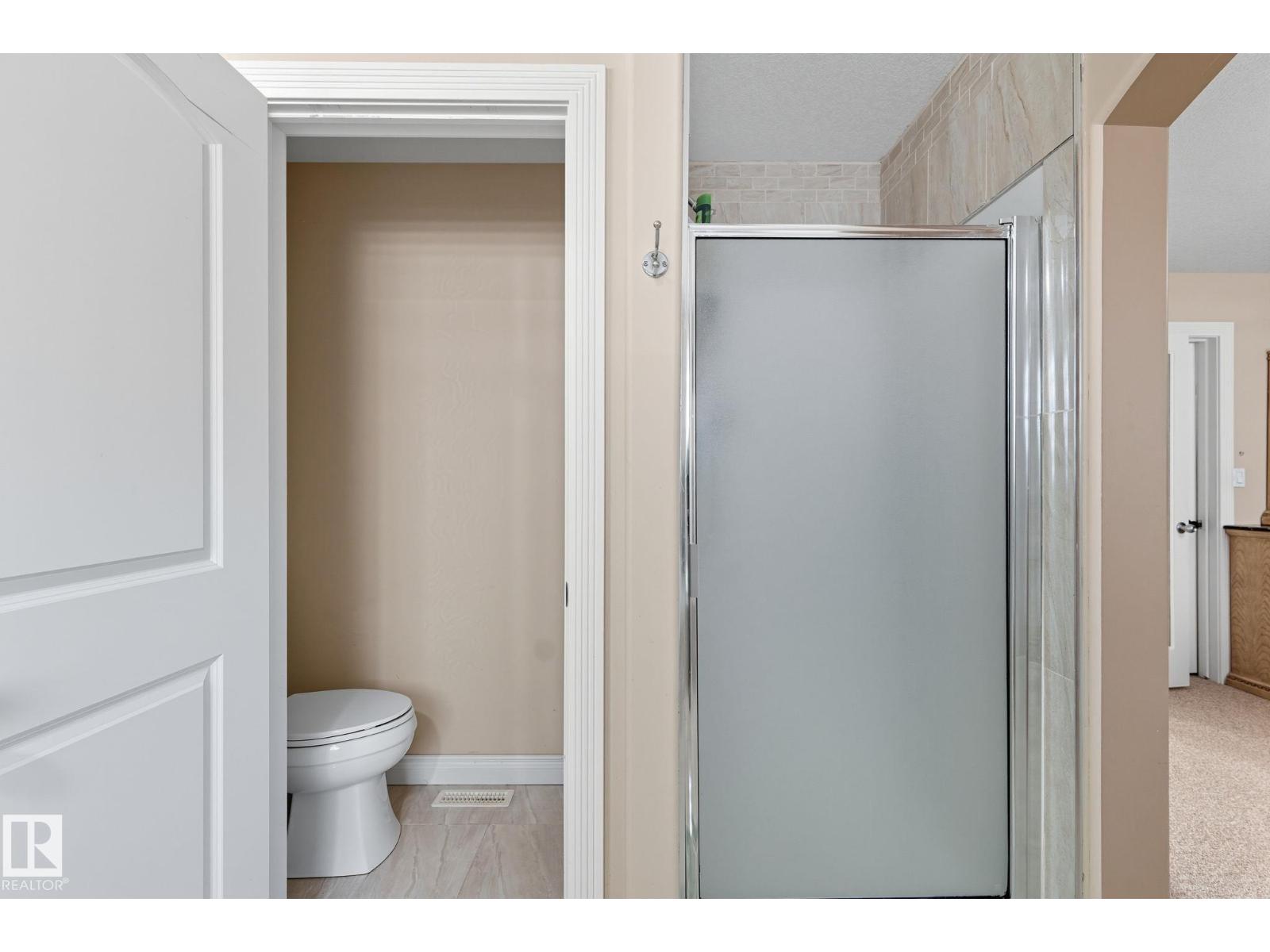 6026 164A AV NW, Edmonton