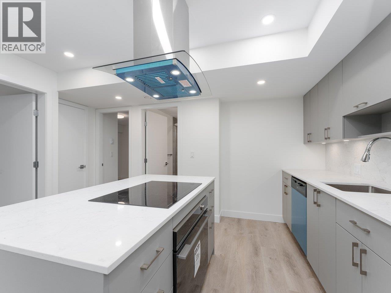 1123 E KEITH ROAD, North Vancouver