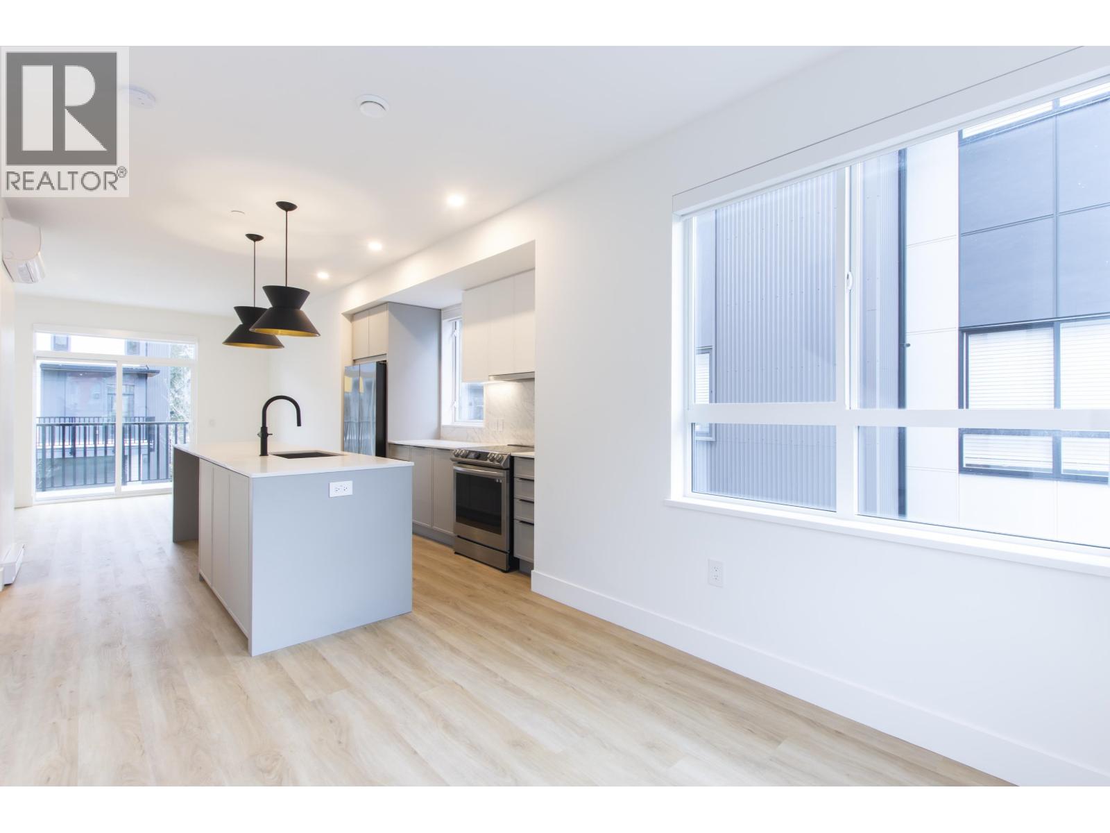 38070 HELM WAY, Squamish