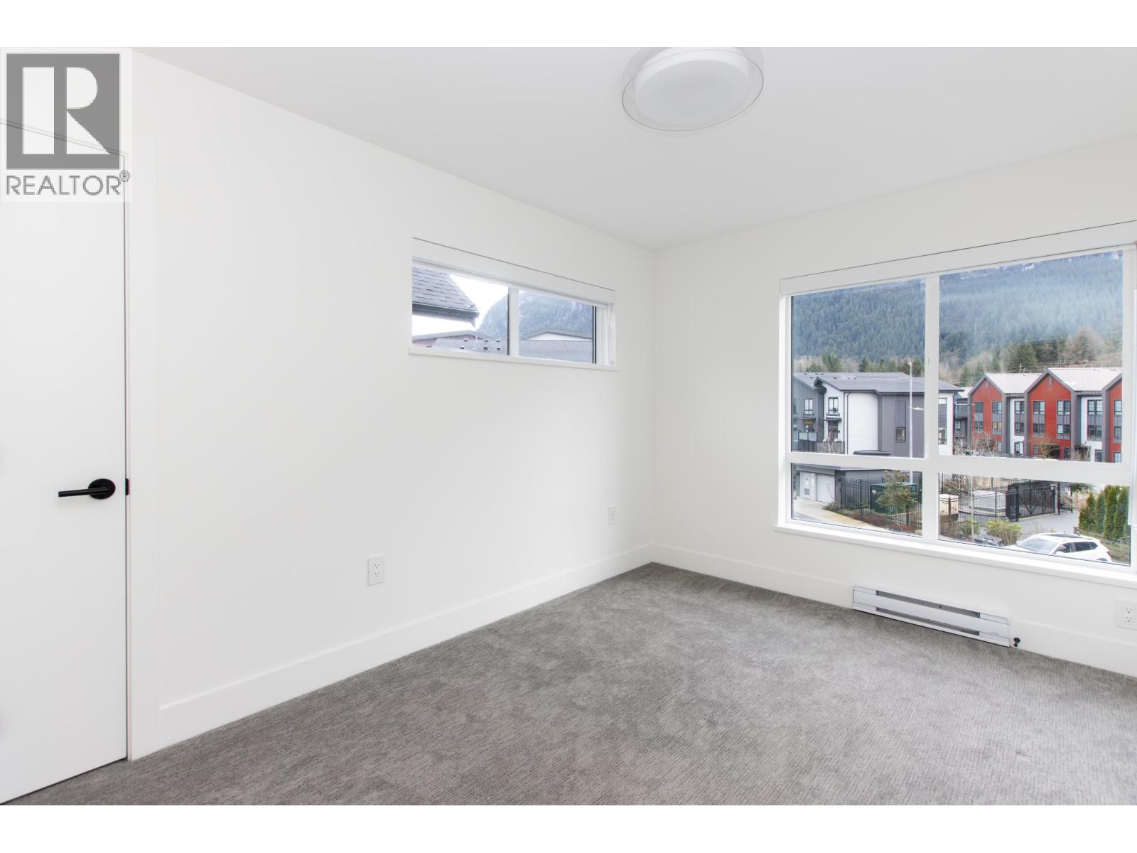 38070 HELM WAY, Squamish