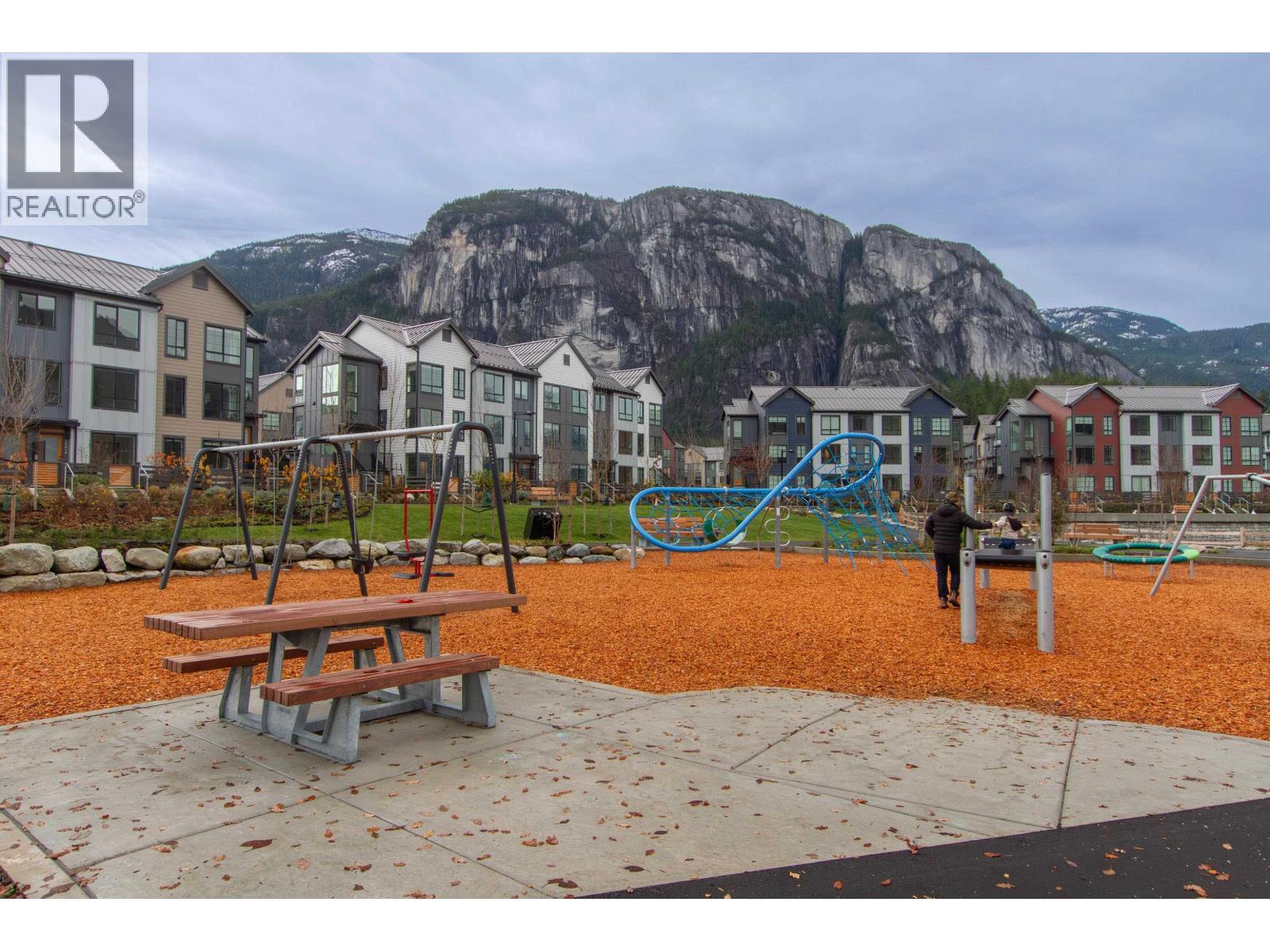 38070 HELM WAY, Squamish