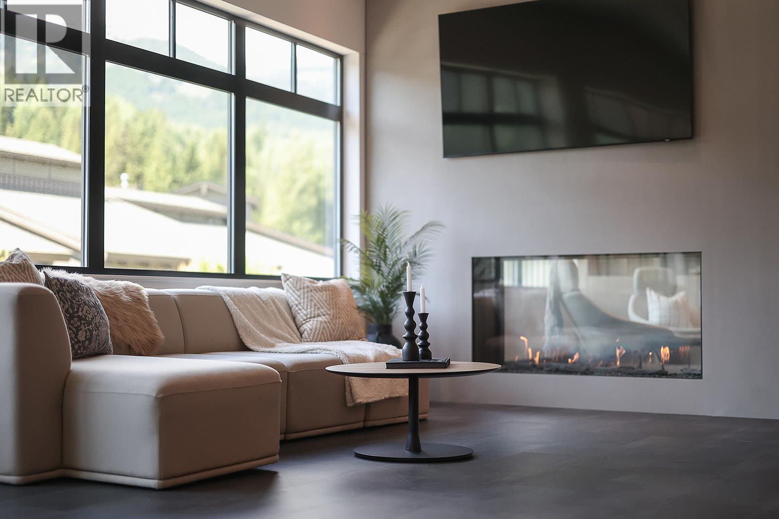 4280 Red Mountain Road Unit# 318, Rossland