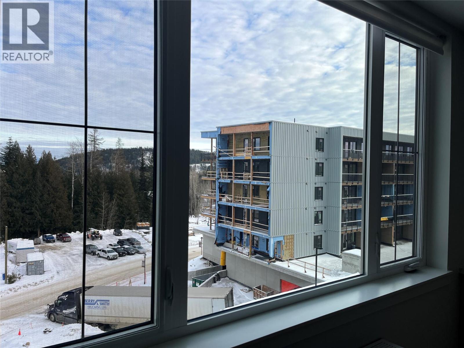 4280 Red Mountain Road Unit# 318, Rossland