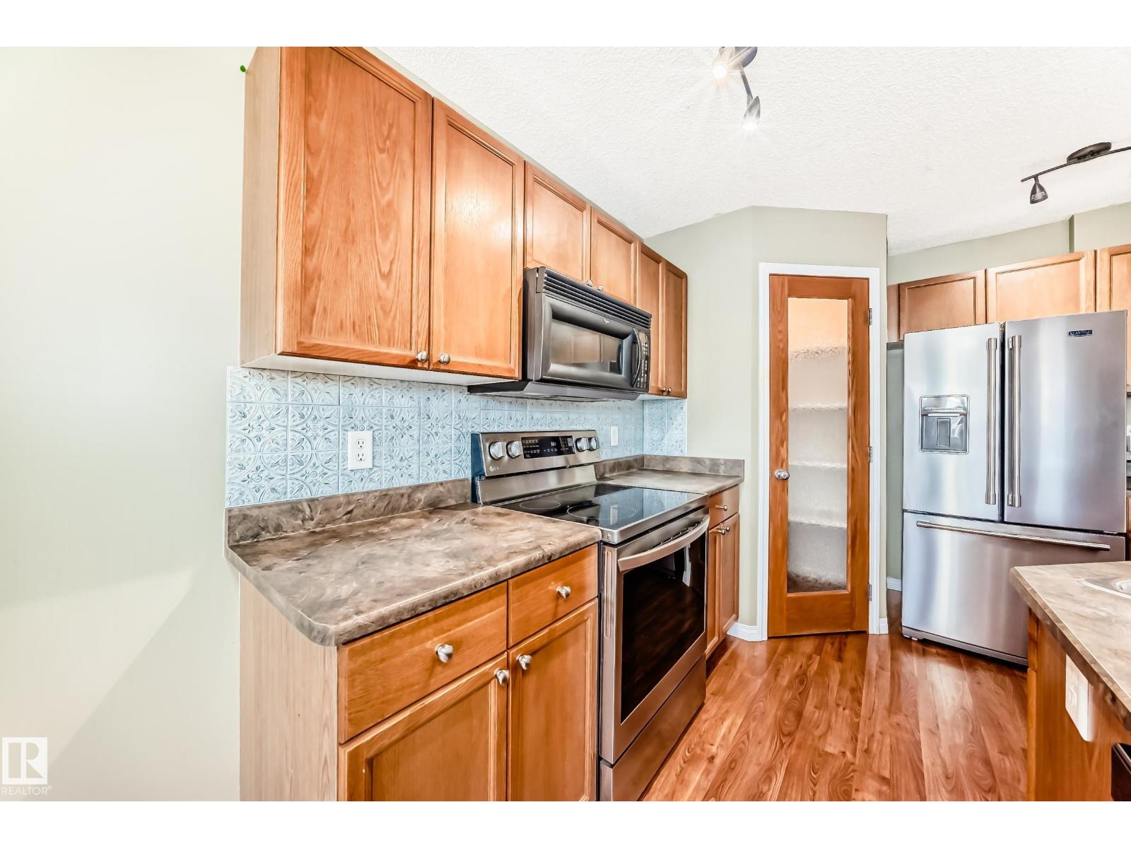 2805 25 ST NW, Edmonton