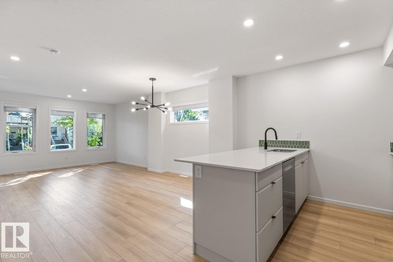 #11939, 11941, 11943 101 ST NW, Edmonton