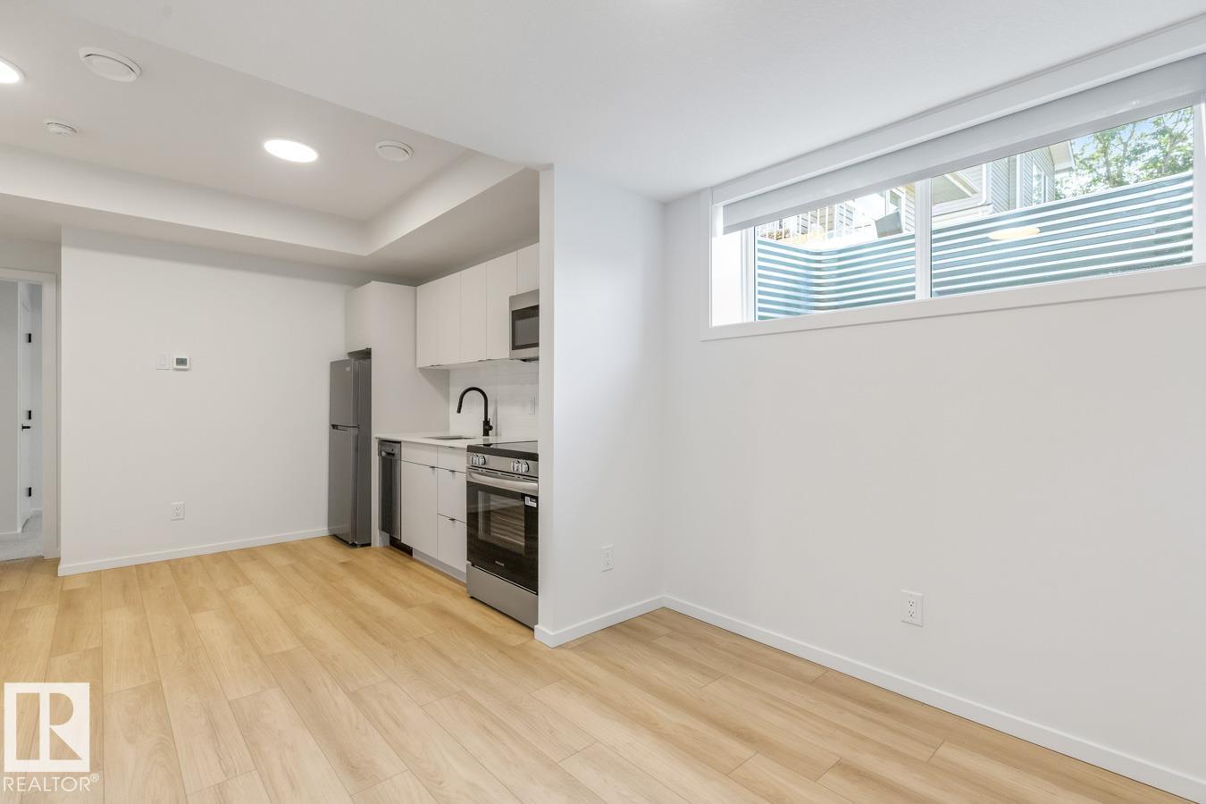 #11939, 11941, 11943 101 ST NW, Edmonton