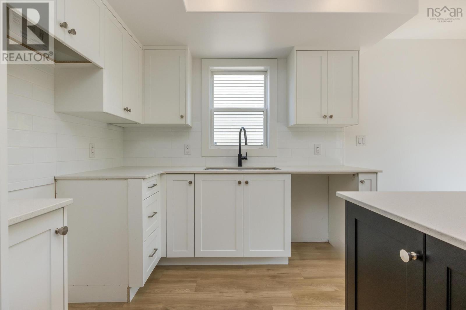 Property 8 of 34 of DA57 193 Darner Drive