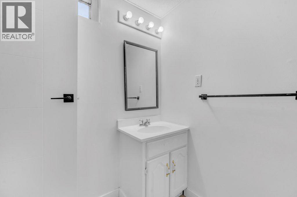 Single Family House Bungalow for Sale in  Falwood Way NE Falconridge Calgary 