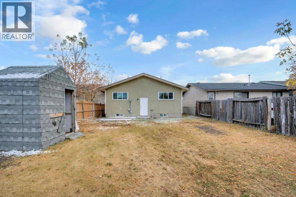 Single Family House Bungalow for Sale in  Falwood Way NE Falconridge Calgary 