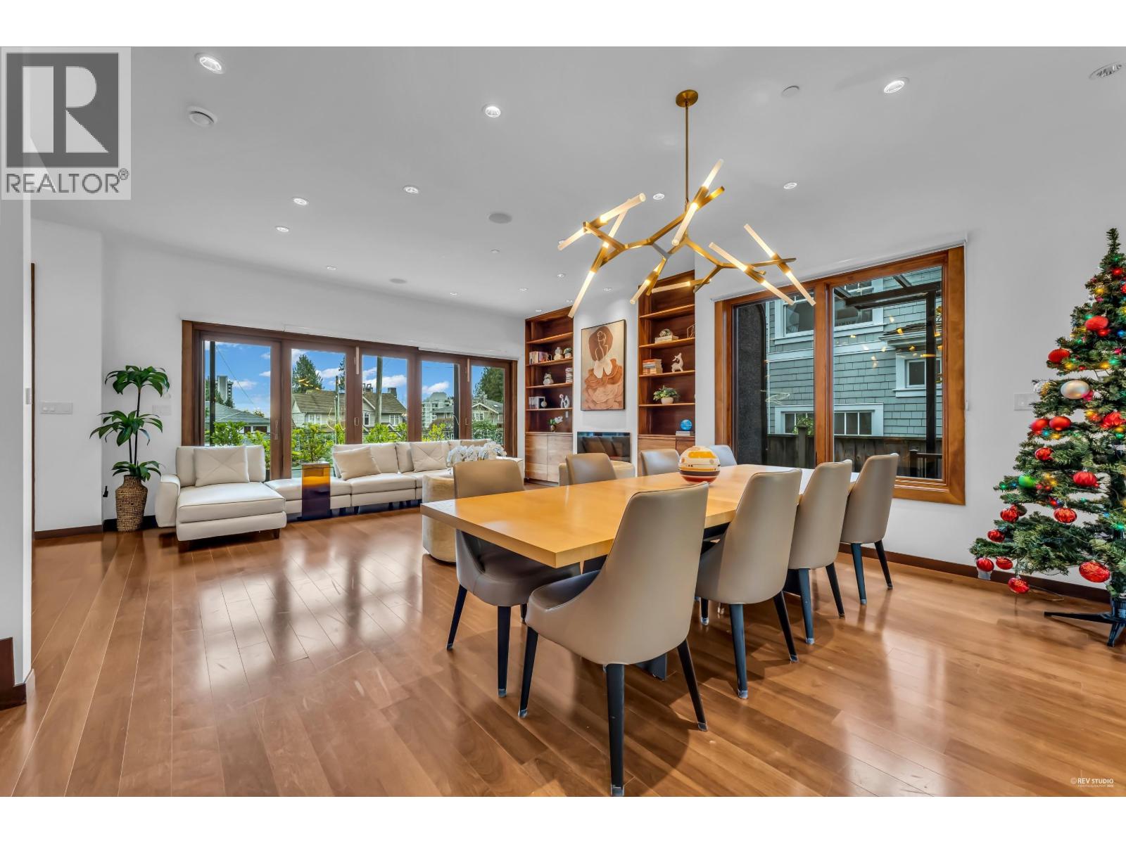 2227 HAYWOOD AVENUE, West Vancouver