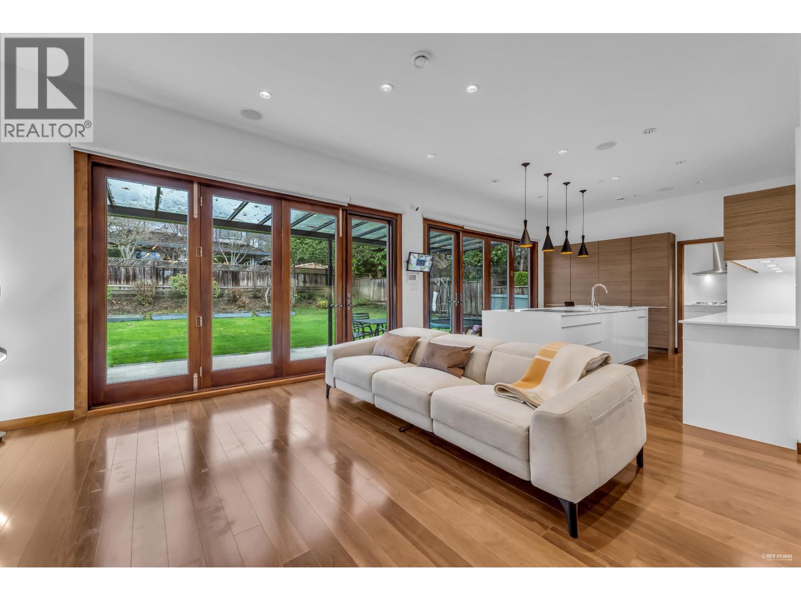 2227 HAYWOOD AVENUE, West Vancouver