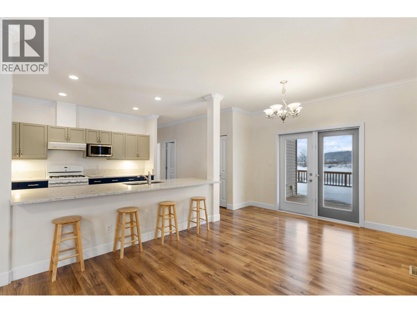 #158 1702 DYKE ROAD - 9