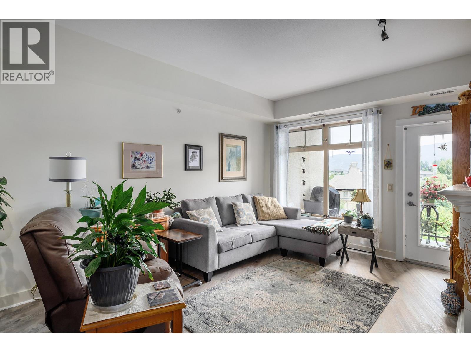 2551 Shoreline Drive Unit# 406, Lake Country