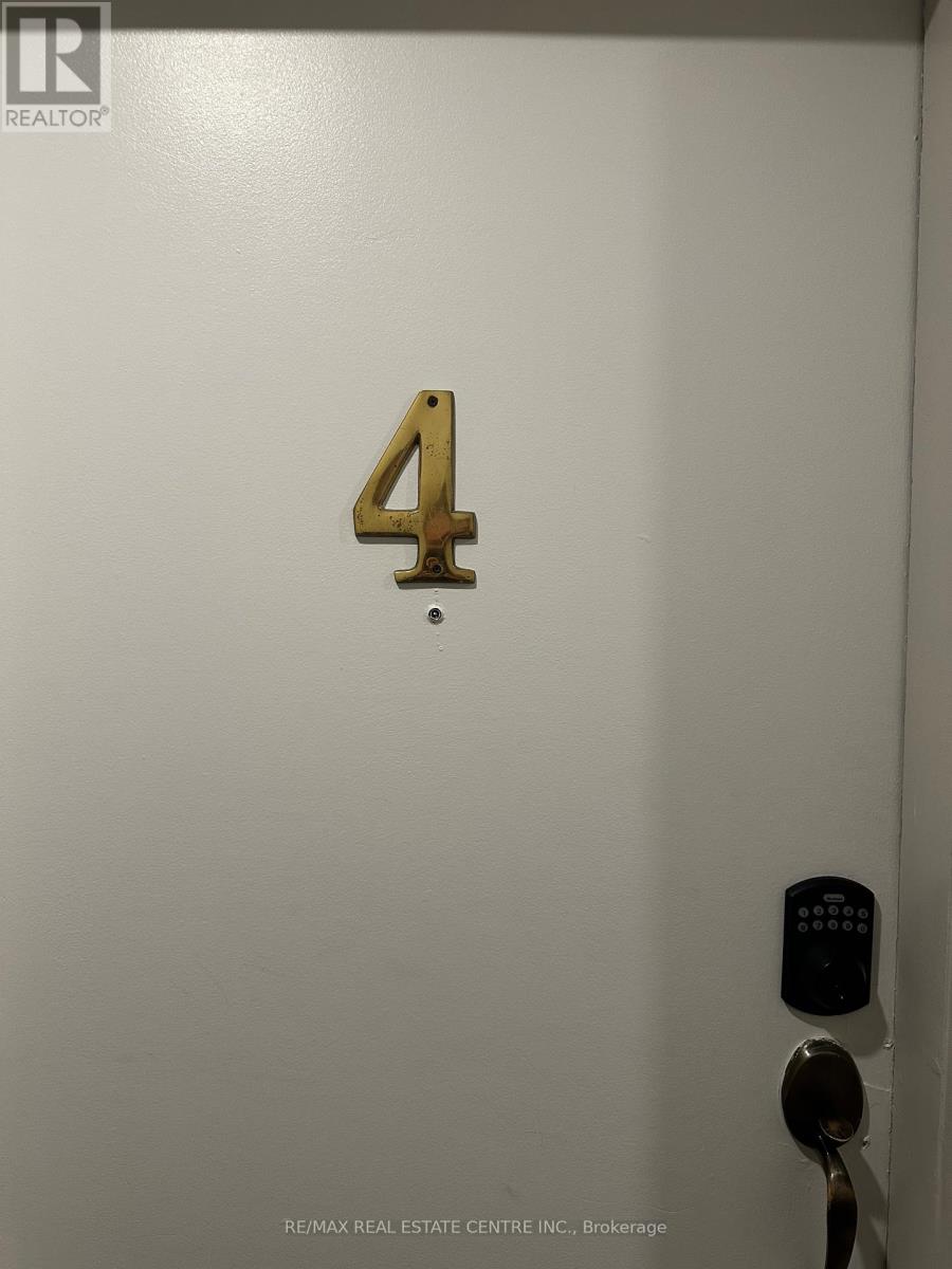 4 - 7 MAIN STREET N - Main photo, Halton Hills (Georgetown), Ontario