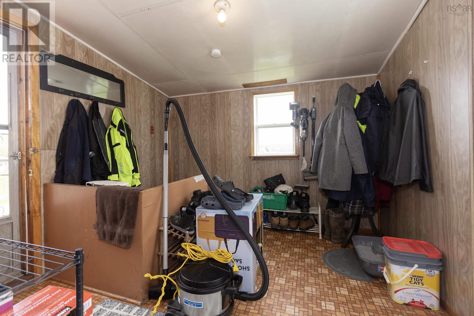 Property 7 of 35 of 527 Pit Road