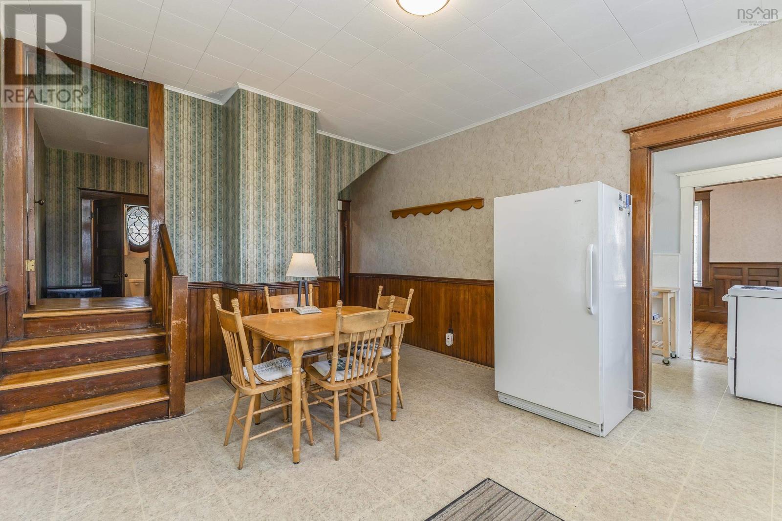 Property 37 of 49 of 548 Nelson Street