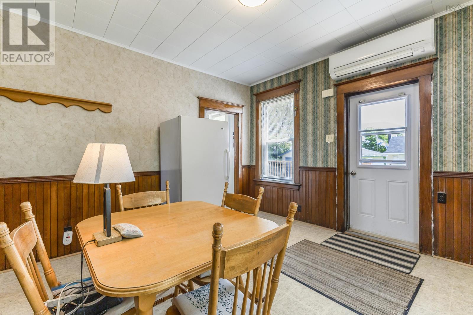 Property 26 of 49 of 548 Nelson Street