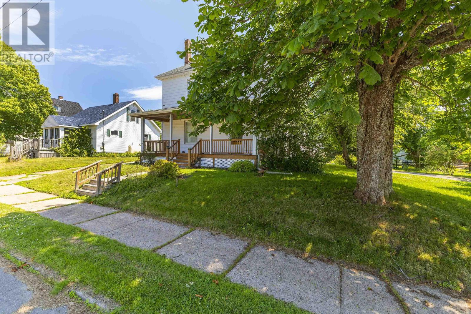 Property 35 of 49 of 548 Nelson Street