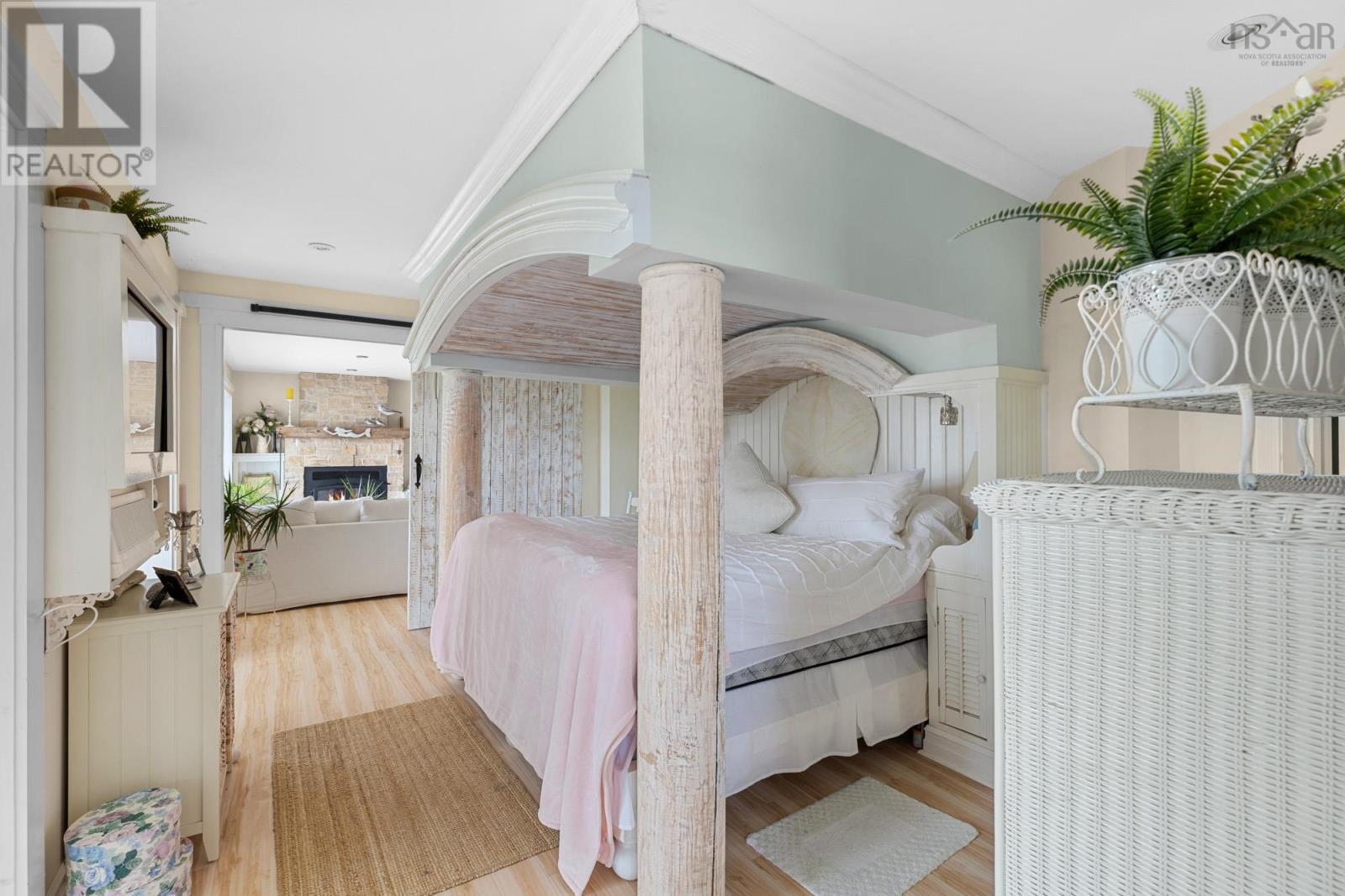 Property 40 of 46 of 4 York Redoubt Crescent