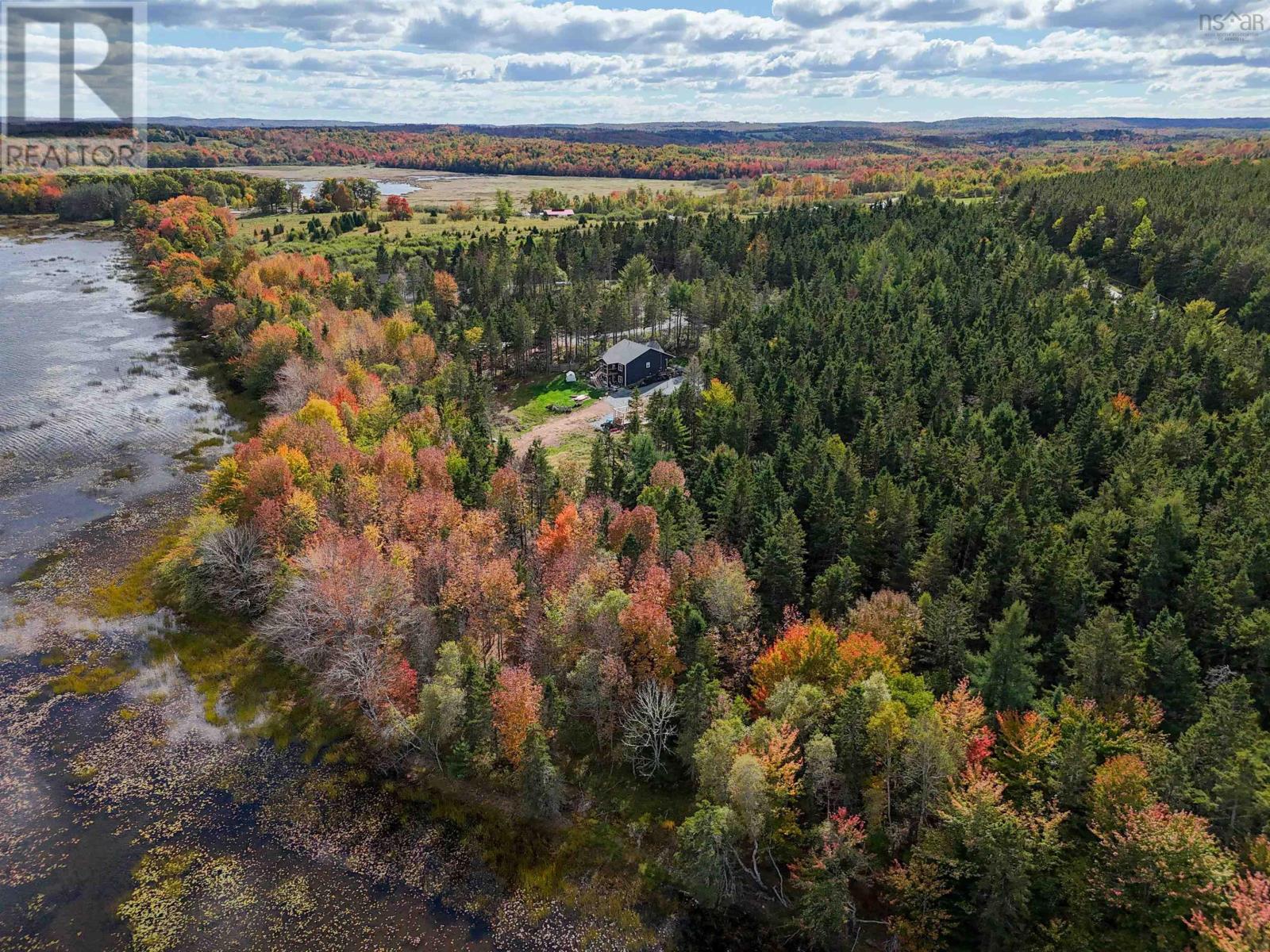 Property 6 of 19 of 994 Lake Egmont Road