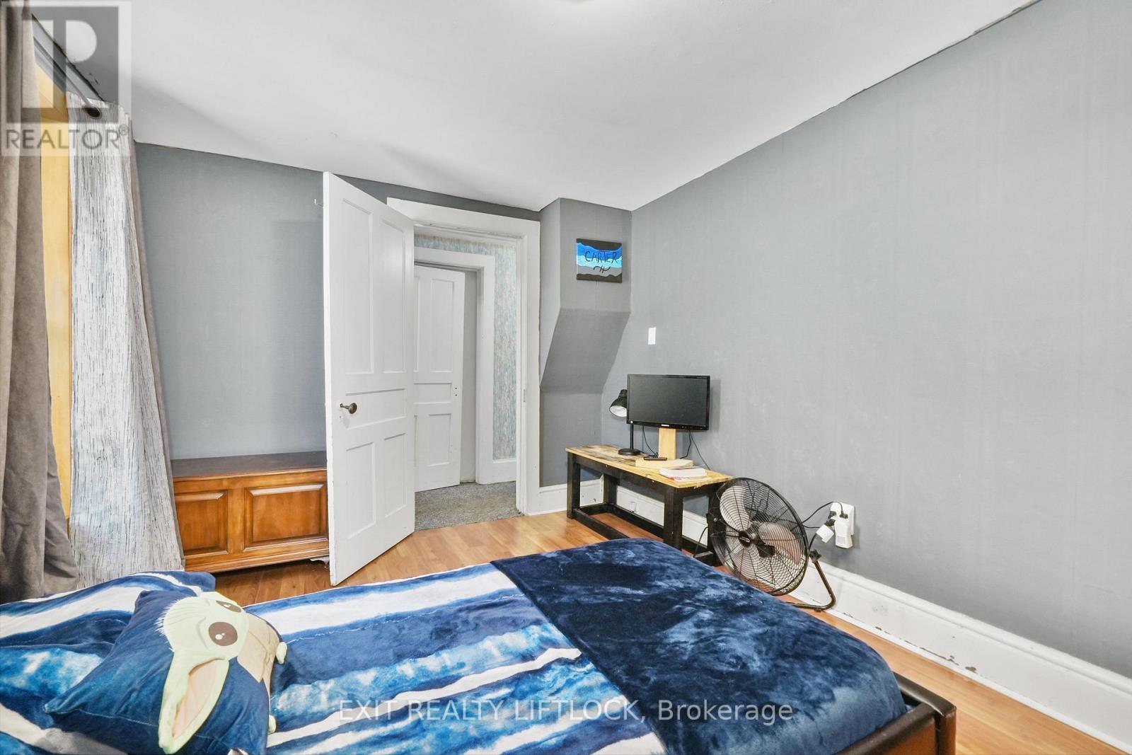 108 GODOLPHIN ROAD - 30