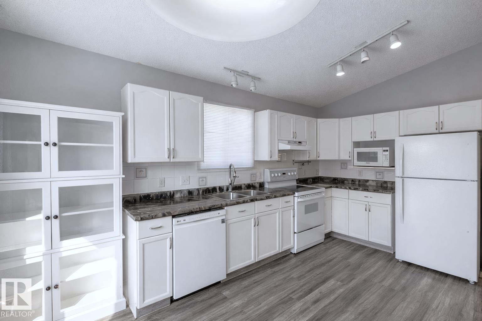 13140 35 ST NW, Edmonton