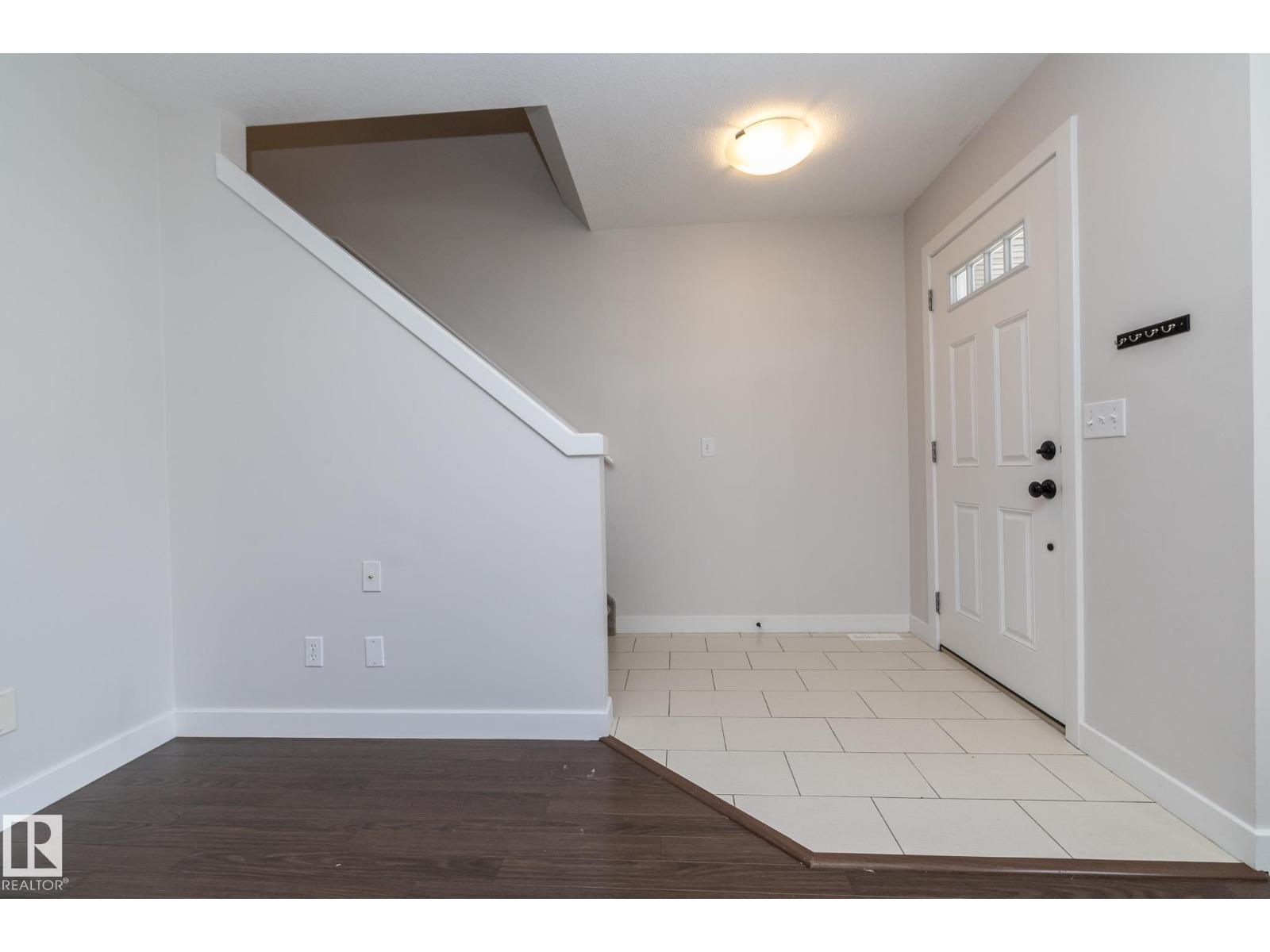 197 BIRCHWOOD CL, Devon