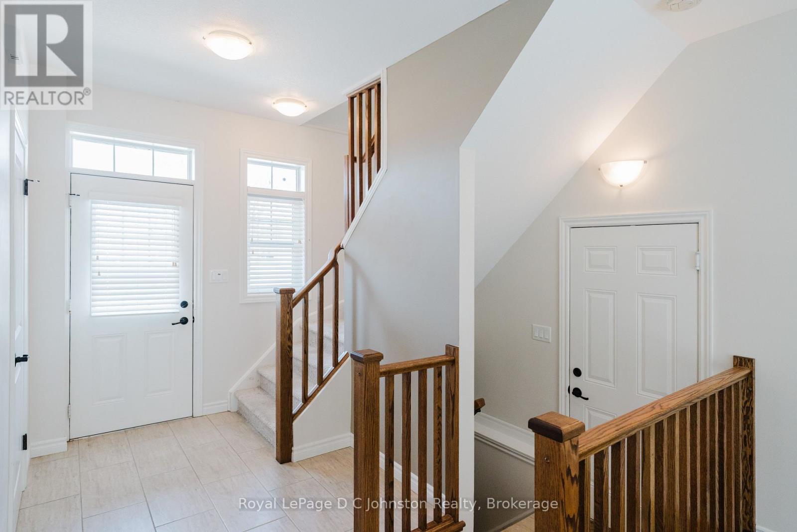 #18 935 GODERICH STREET N - 5
