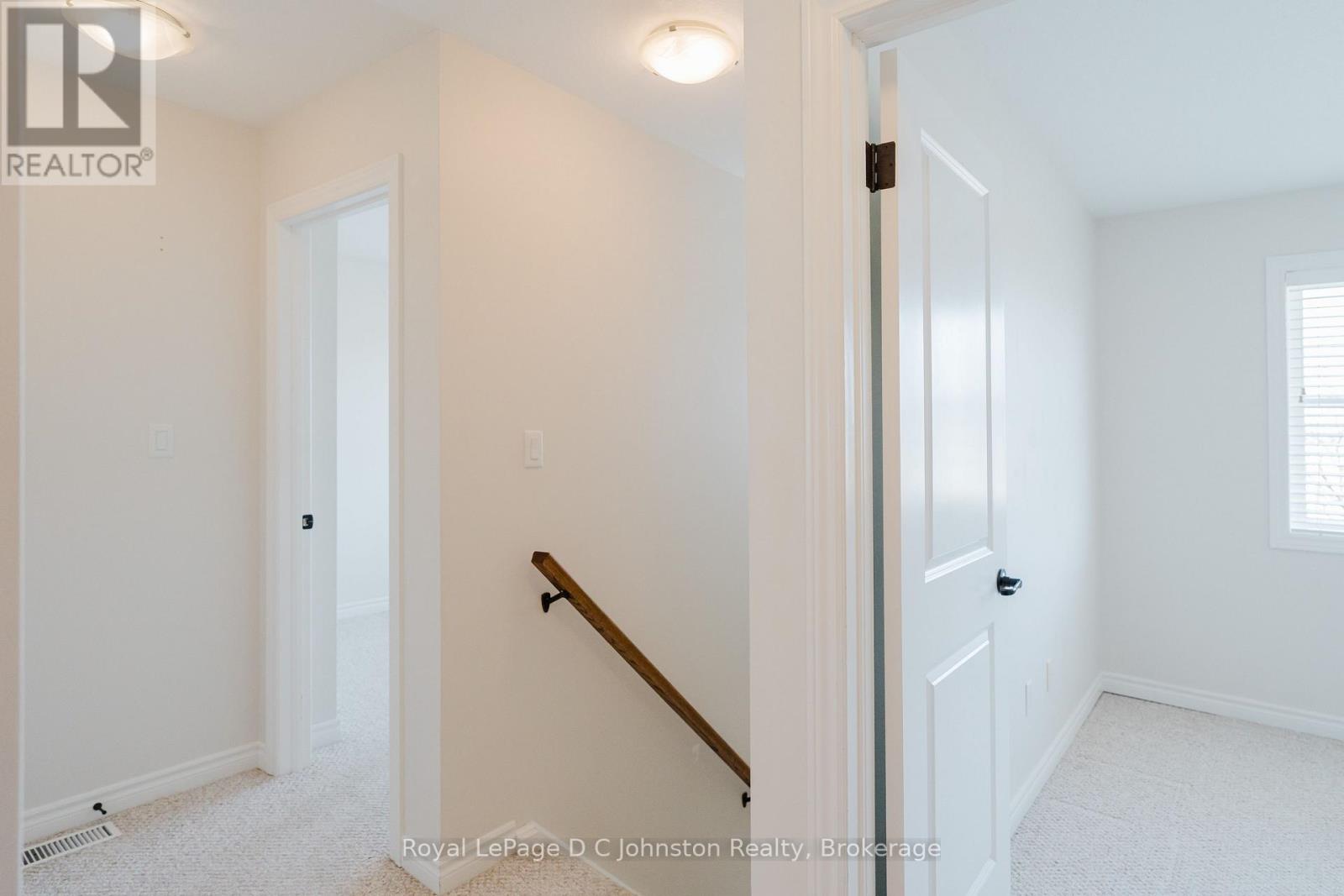 #18 935 GODERICH STREET N - 15