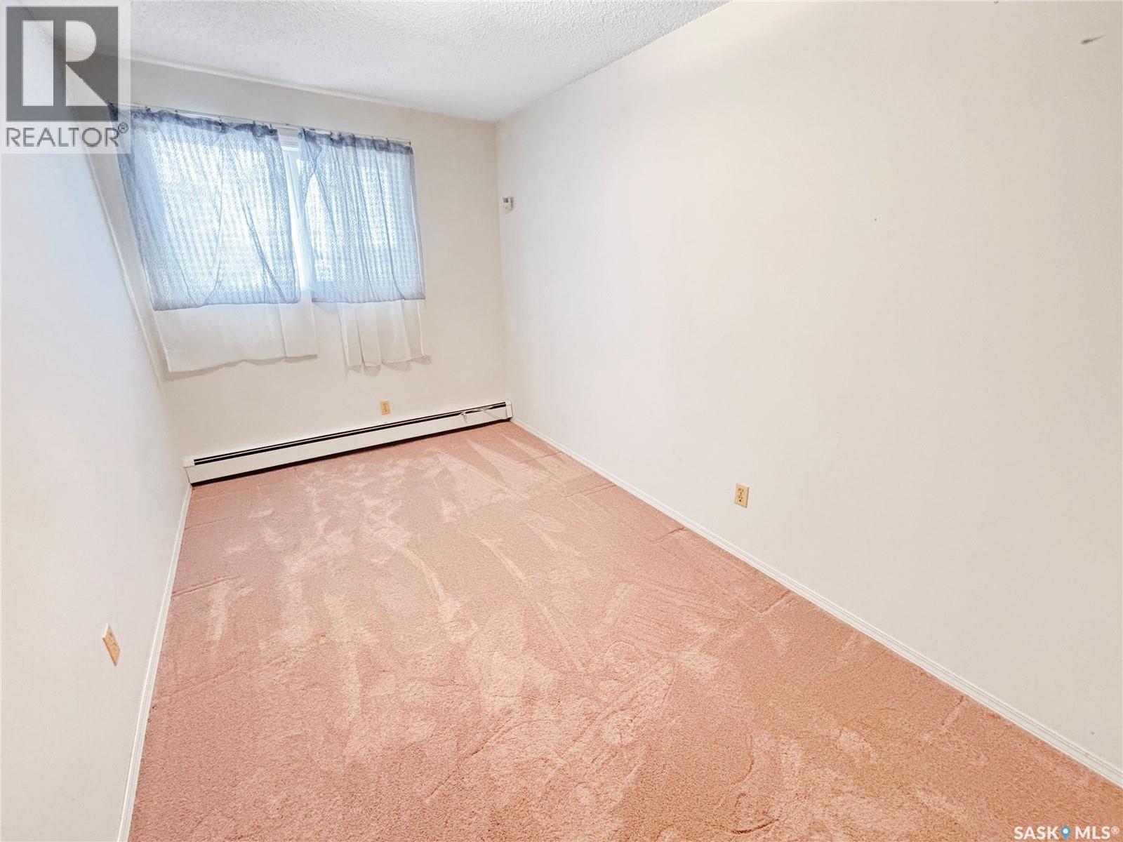 Single Family House Low rise for Sale in   Tait COURT Saskatoon 