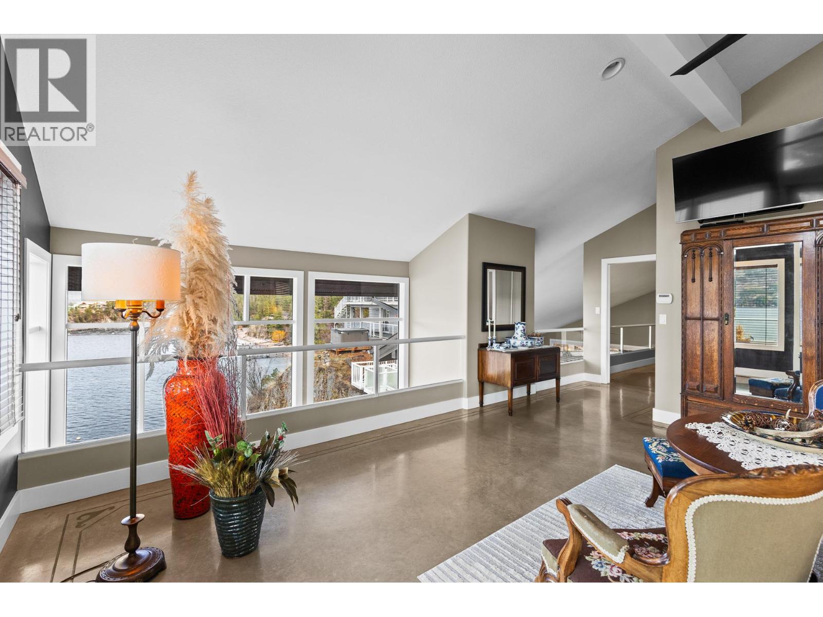 3 9900 Eastside Road, Vernon