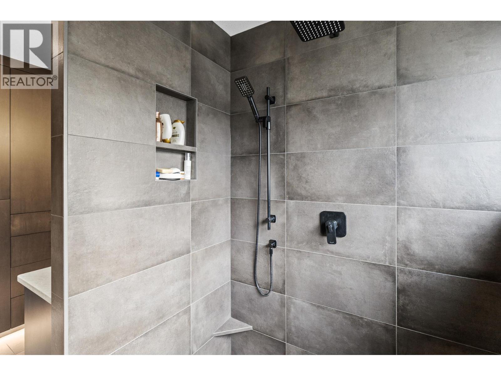 3 9900 Eastside Road, Vernon