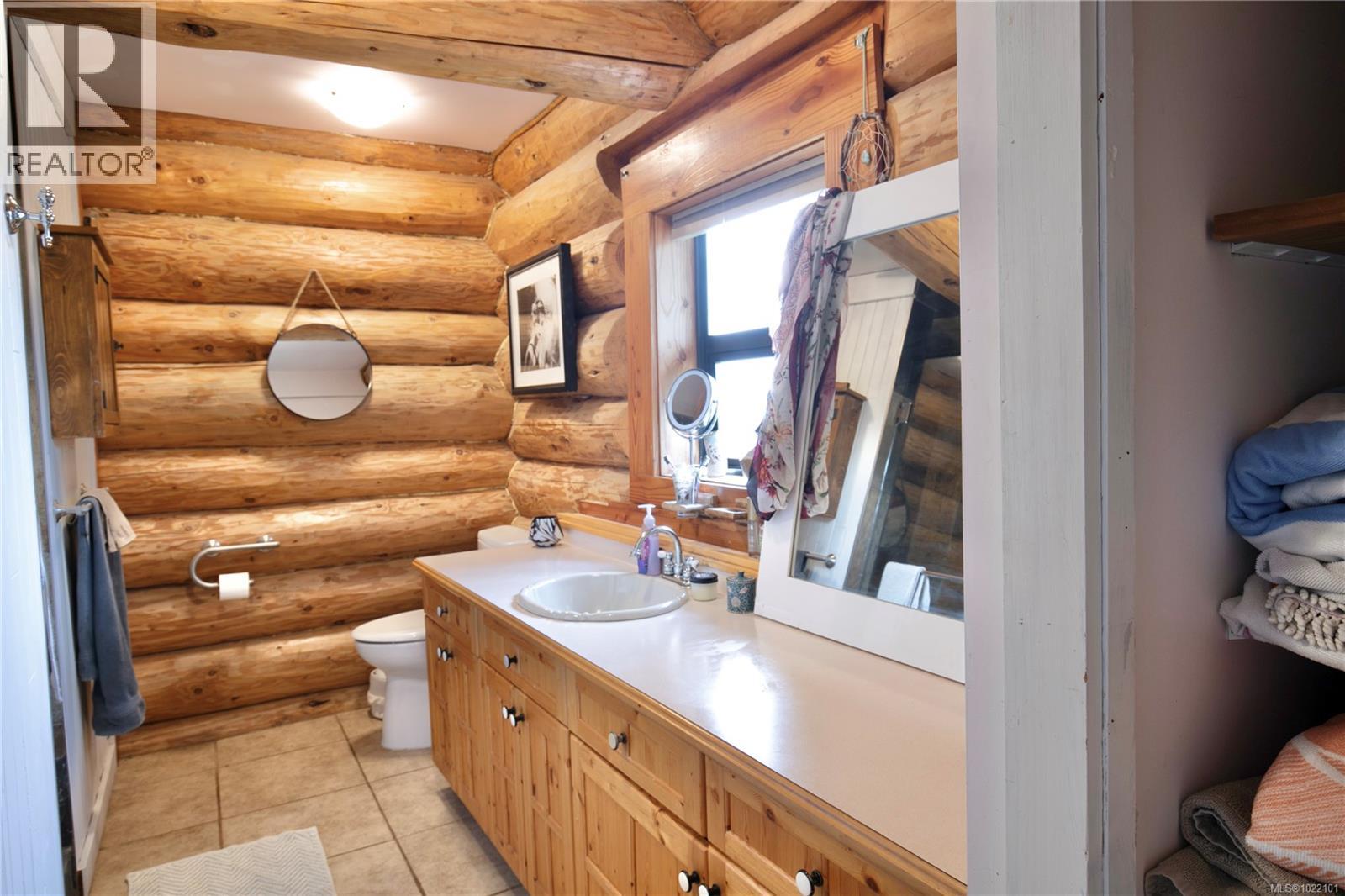 6645 Hillcrest Rd, Duncan