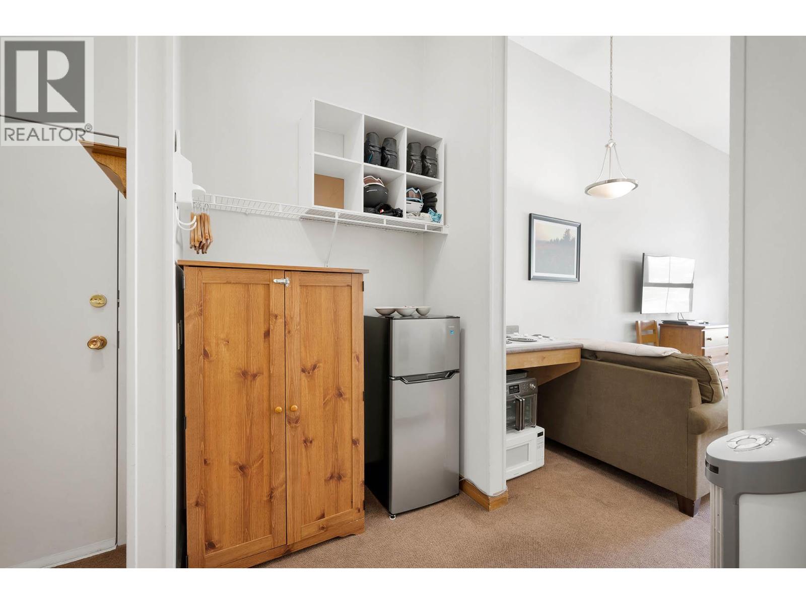 #410 3160 CREEKSIDE WAY - 10