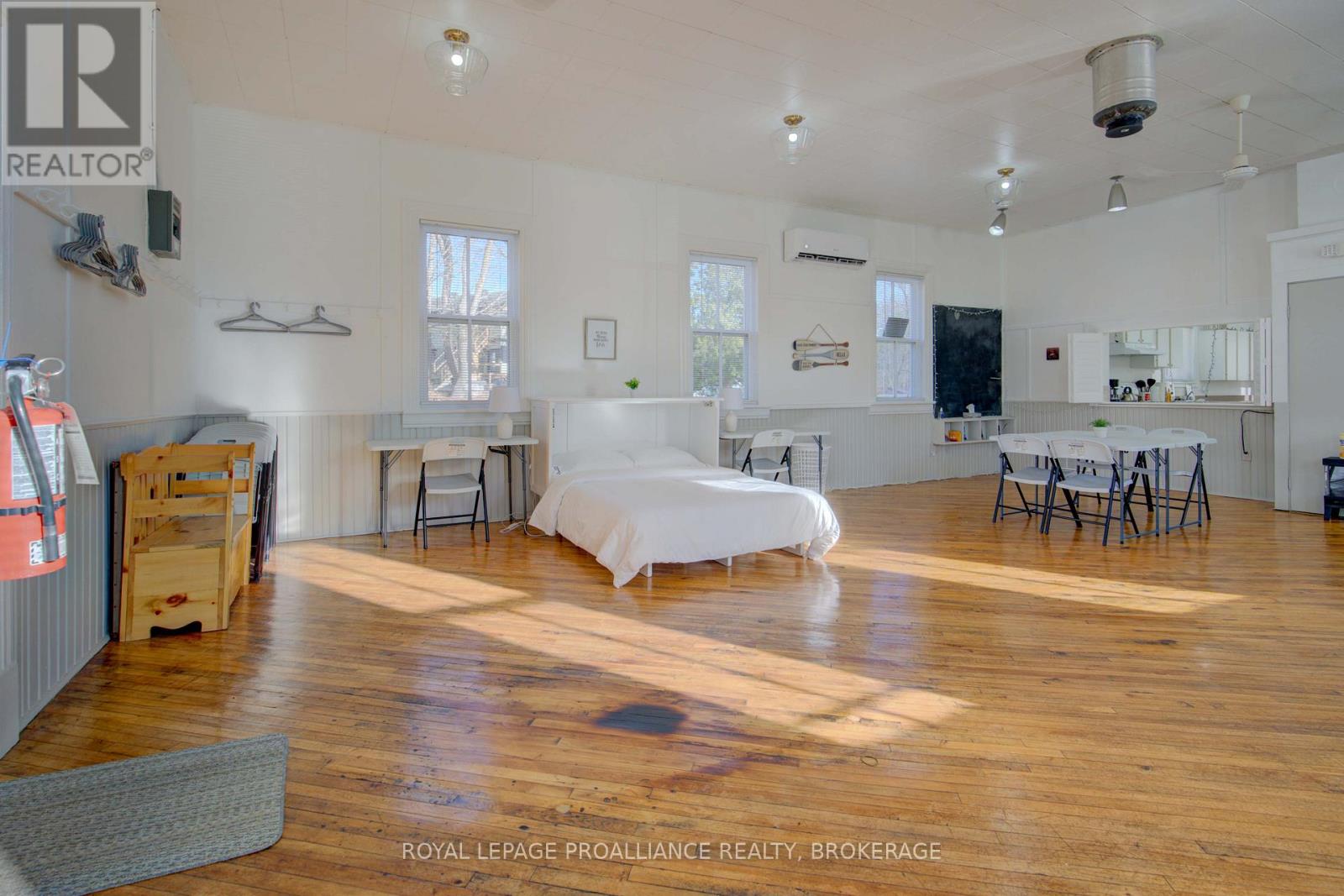 1867 CROW LAKE ROAD - 17