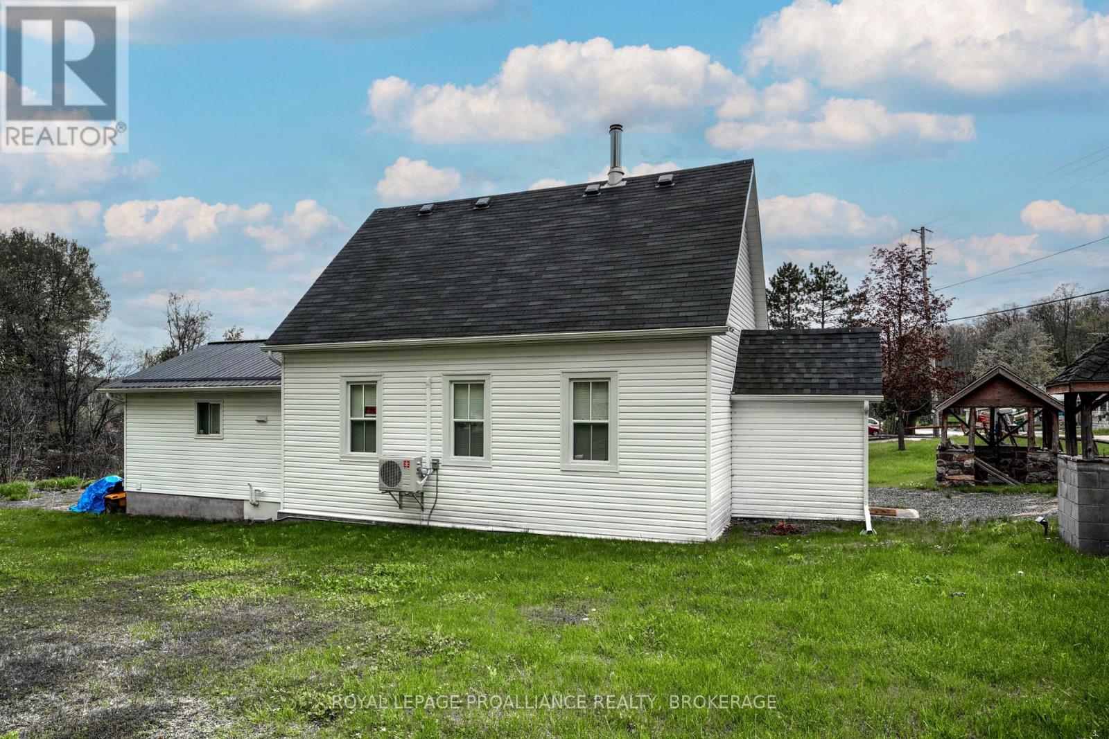 1867 CROW LAKE ROAD - 3