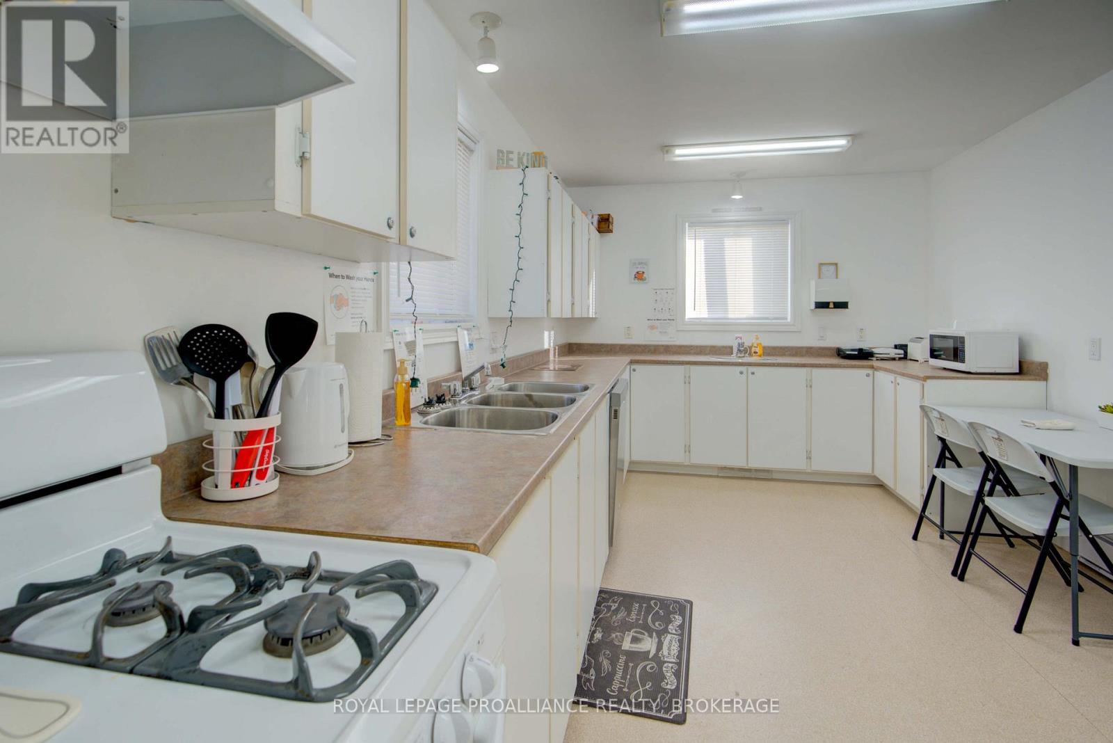 1867 CROW LAKE ROAD - 30